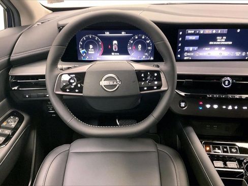 Certified 2025 Nissan Murano SV w/ Cargo Package image 4