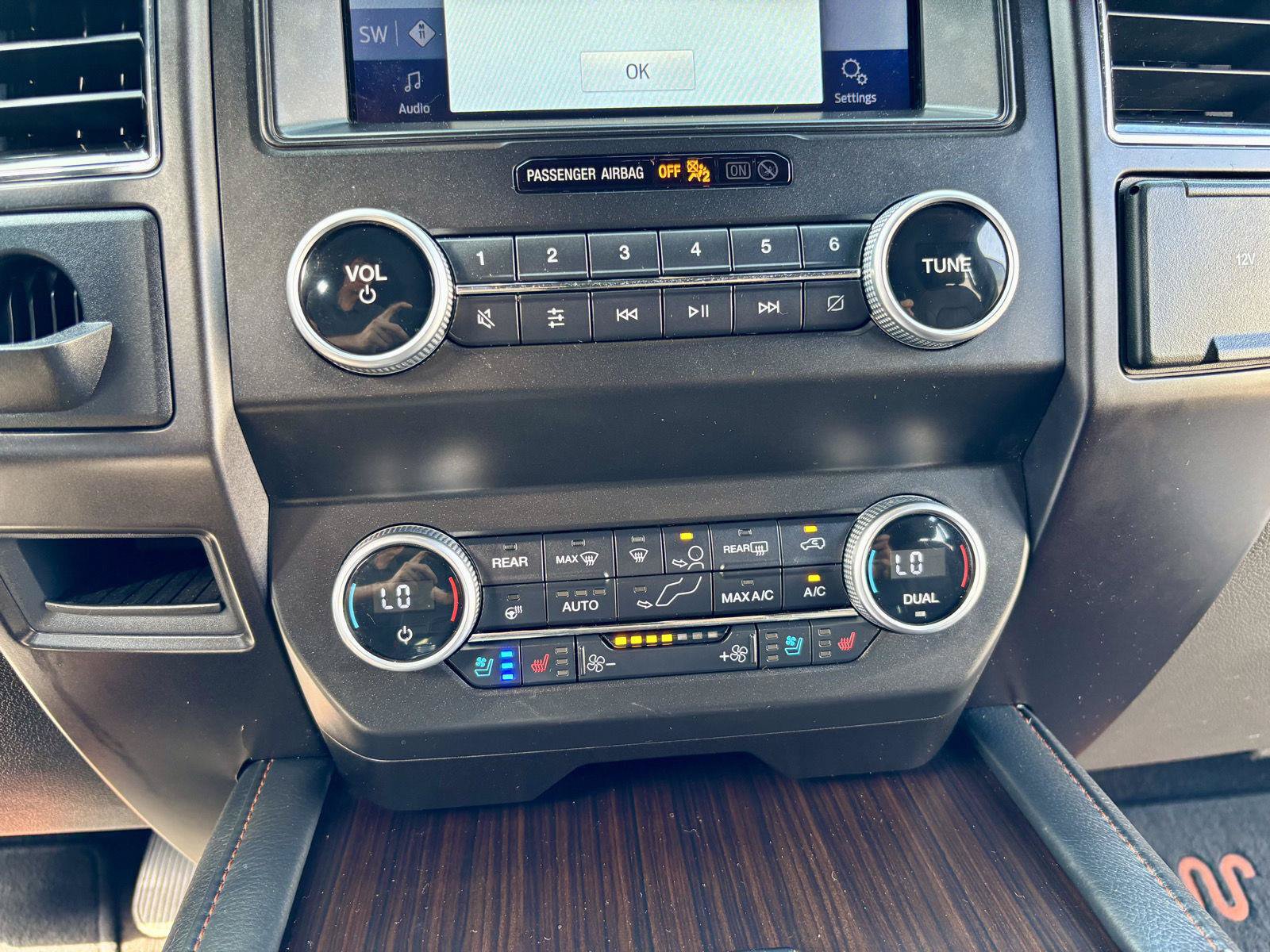 Used 2021 Ford Expedition Max King Ranch AWD/4WD image 32