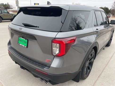 Used 2021 Ford Explorer ST image 3