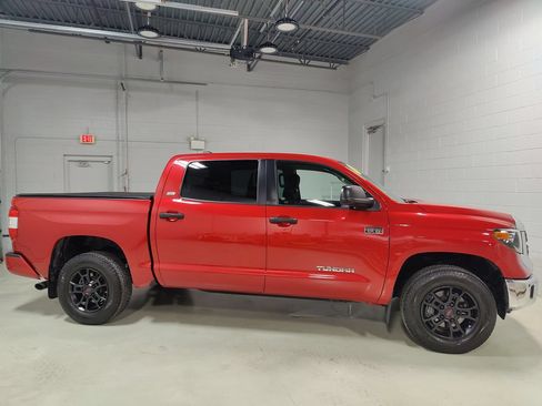 Used 2020 Toyota Tundra SR5 w/ TRD 18" Wheel Package AWD/4WD image 5