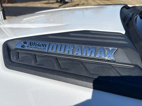 Used 2022 Chevrolet Silverado 2500 High Country w/ Z71 Off-Road Package image 12