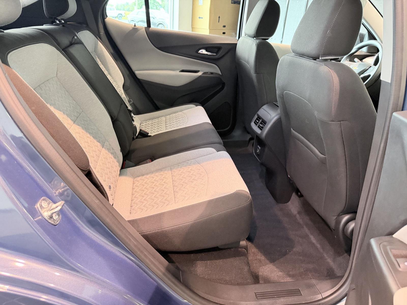 Used 2024 Chevrolet Equinox LS w/ LS Convenience Package AWD/4WD image 21