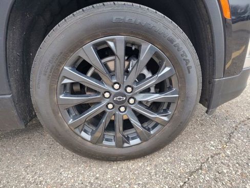 Used 2023 Chevrolet Traverse RS image 10