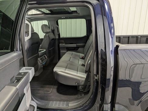 Used 2025 Ford F150 Lariat w/ Equipment Group 501A Mid image 11