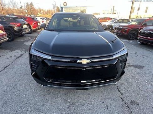 New 2025 Chevrolet Blazer EV LT AWD/4WD image 9