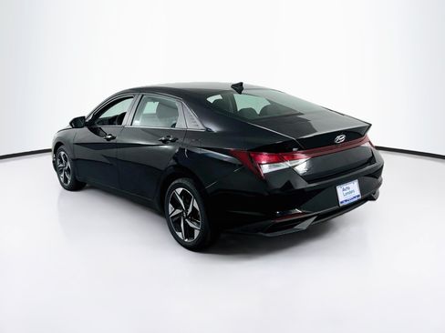 Used 2023 Hyundai Elantra SEL w/ Convenience Package FWD image 7