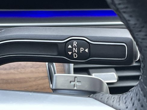 Certified 2025 Mercedes-Benz GLS 450 4MATIC image 31