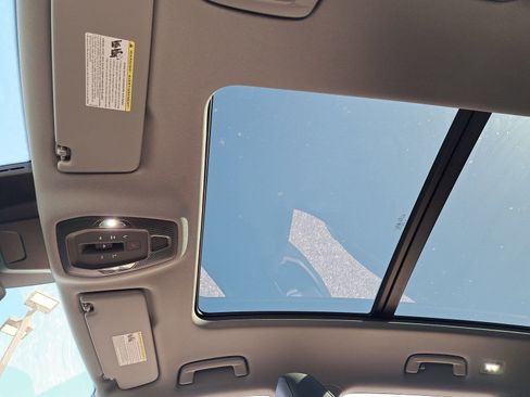 New 2025 Audi Q6 e-tron Premium image 33