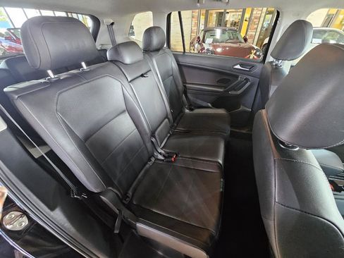 Used 2019 Volkswagen Tiguan SE FWD image 14