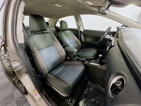 Used 2018 Toyota Corolla LE image 27