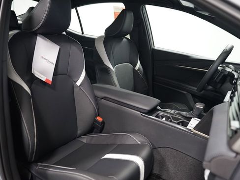 New 2026 Toyota Camry SE FWD image 29