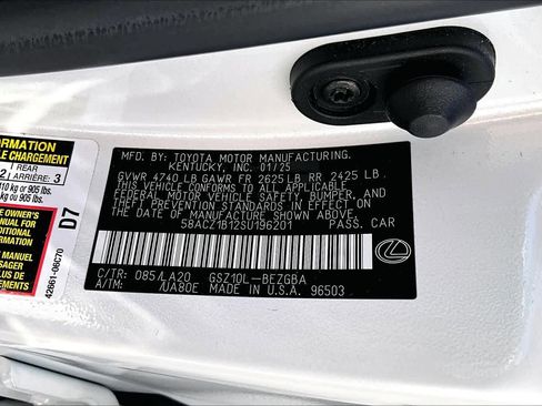 Used 2025 Lexus ES 350 image 35