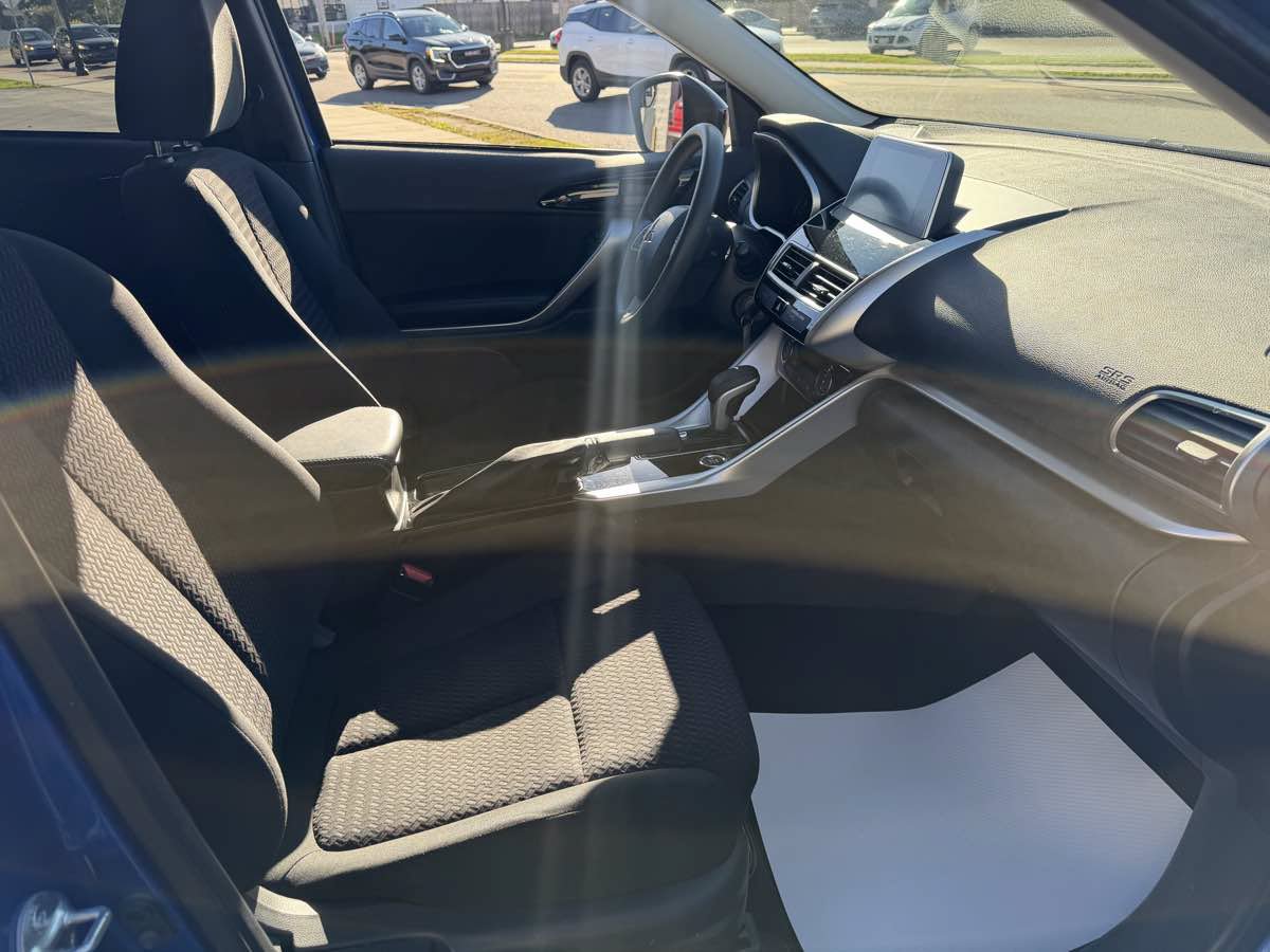 Used 2018 Mitsubishi Eclipse Cross LE AWD/4WD image 18