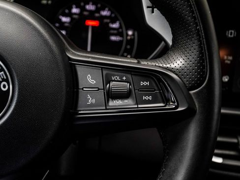 Used 2023 Alfa Romeo Giulia Veloce image 26