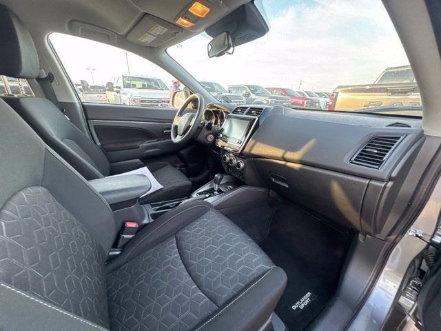 Used 2026 Mitsubishi Outlander Sport ES AWD/4WD image 8