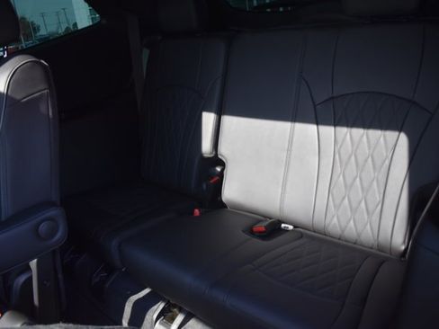 Used 2023 Buick Enclave Avenir w/ Avenir Technology Package FWD image 16