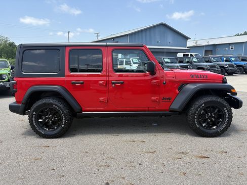 Used 2021 Jeep Wrangler Unlimited Sport AWD/4WD image 6