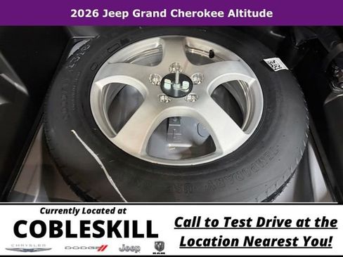 New 2026 Jeep Grand Cherokee Altitude AWD/4WD image 13