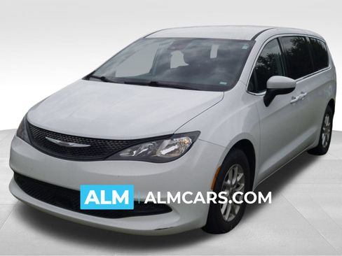 Used 2023 Chrysler Voyager LX FWD image 1