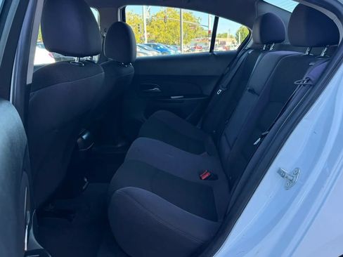 Used 2013 Chevrolet Cruze LT FWD image 10