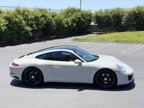 Used 2018 Porsche 911 Carrera S w/ Sport Package RWD image 13
