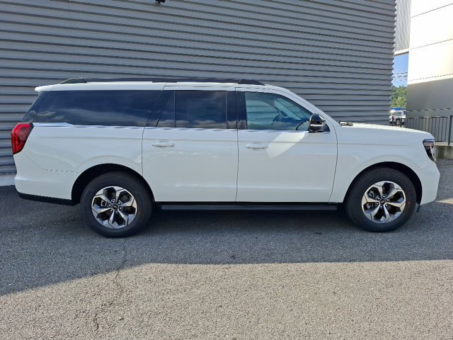 New 2027 Ford Expedition Max Active RWD image 2