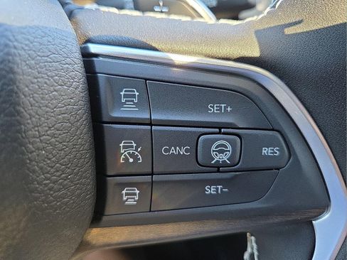 New 2026 Jeep Grand Cherokee L Limited w/ Limited Altitude Package AWD/4WD image 17