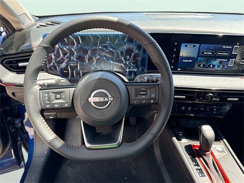 New 2025 Nissan Kicks SR image 10