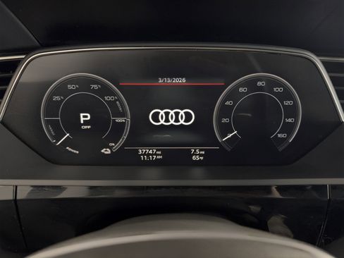 Used 2022 Audi e-tron Premium w/ Convenience Plus Package image 26