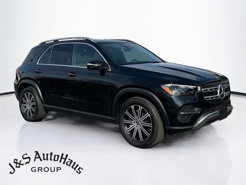 Used 2025 Mercedes-Benz GLE 450e 4MATIC image 1