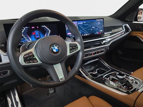Used 2024 BMW X7 xDrive40i w/ Executive Package image 20