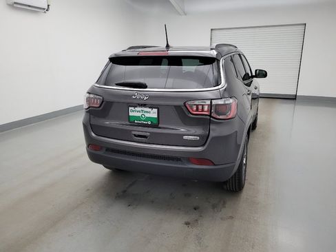 Used 2020 Jeep Compass Latitude FWD image 7