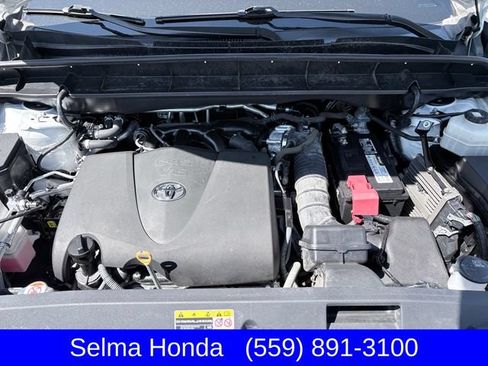 Used 2022 Toyota Highlander XSE AWD/4WD image 32