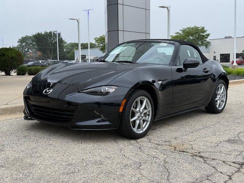 Used 2016 MAZDA MX-5 Miata Sport RWD image 7
