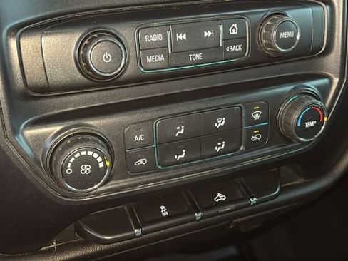 Used 2016 Chevrolet Silverado 2500 W/T image 17