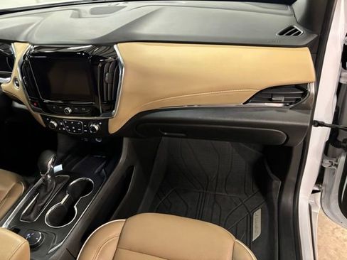 Used 2023 Chevrolet Traverse Premier w/ LPO, Floor Liner Package FWD image 21