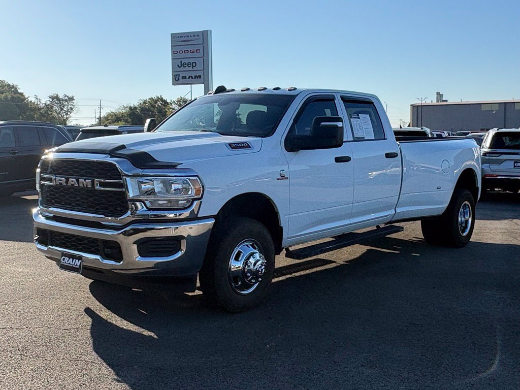 Used 2024 RAM 3500 Tradesman w/ Chrome Appearance Group AWD/4WD image 3