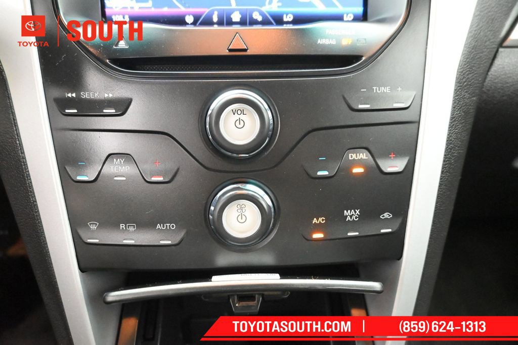 Used 2013 Ford Explorer XLT AWD/4WD image 18