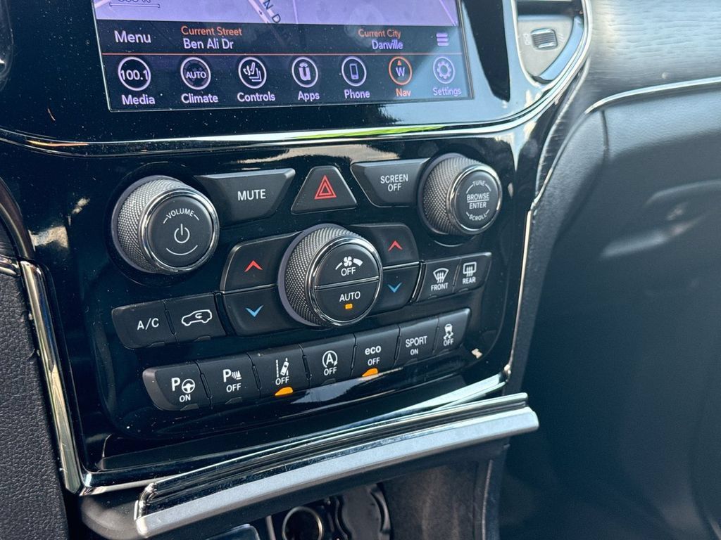 Used 2020 Jeep Grand Cherokee High Altitude AWD/4WD image 23