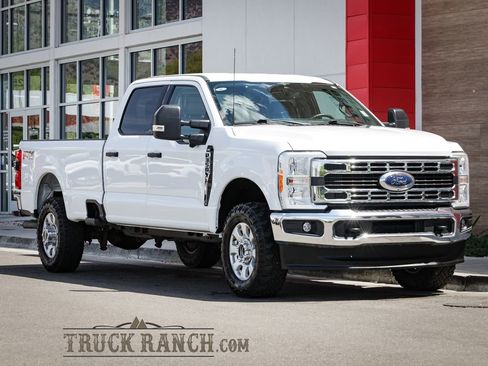 Used 2023 Ford F350 XLT w/ 360-Degree Camera Package AWD/4WD image 1