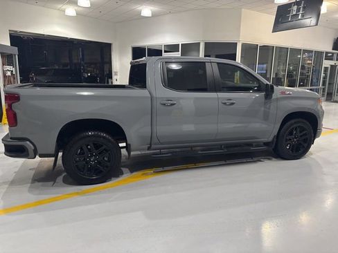 Used 2024 Chevrolet Silverado 1500 RST image 10