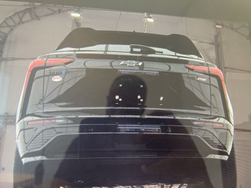 Used 2024 Chevrolet Blazer EV RS AWD/4WD image 11