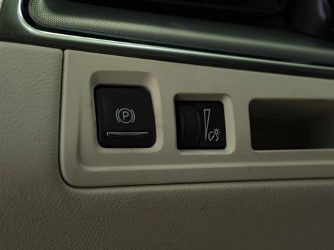Used 2022 Cadillac XT5 Premium Luxury FWD image 40