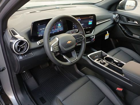 New 2026 Chevrolet Equinox LT w/ Convenience Package II image 10