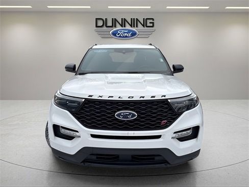 Used 2020 Ford Explorer ST image 4