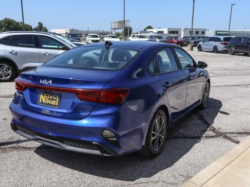 Used 2024 Kia Forte LXS FWD image 4