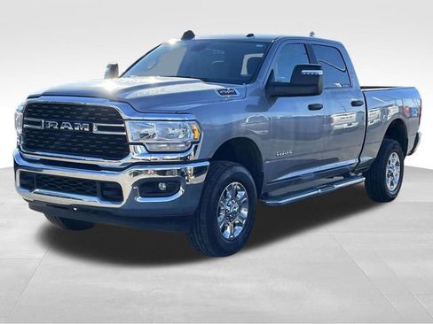 Used 2024 RAM 2500 Big Horn image 3