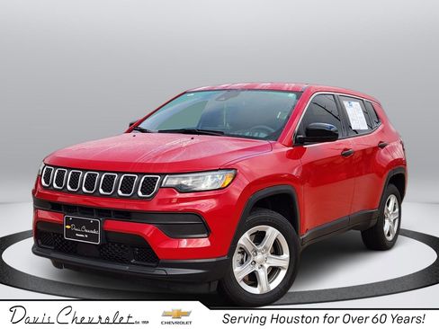 Used 2024 Jeep Compass Sport image 1