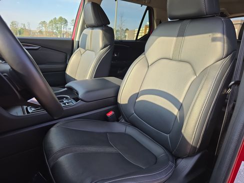 Used 2024 Honda Pilot Touring image 17