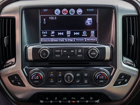 Used 2017 GMC Sierra 1500 SLT w/ Texas SLT Premium Package AWD/4WD image 16